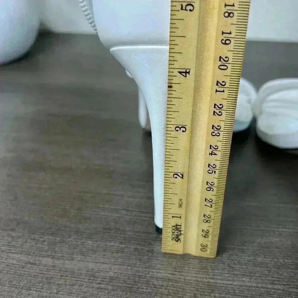 Schutz Gaiah Leather Sandals Size 9.5B - Picture 6 of 14